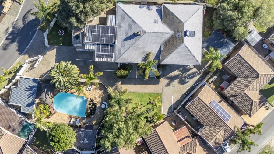 8 Bedroom Property for Sale in Brackenfell South Western Cape